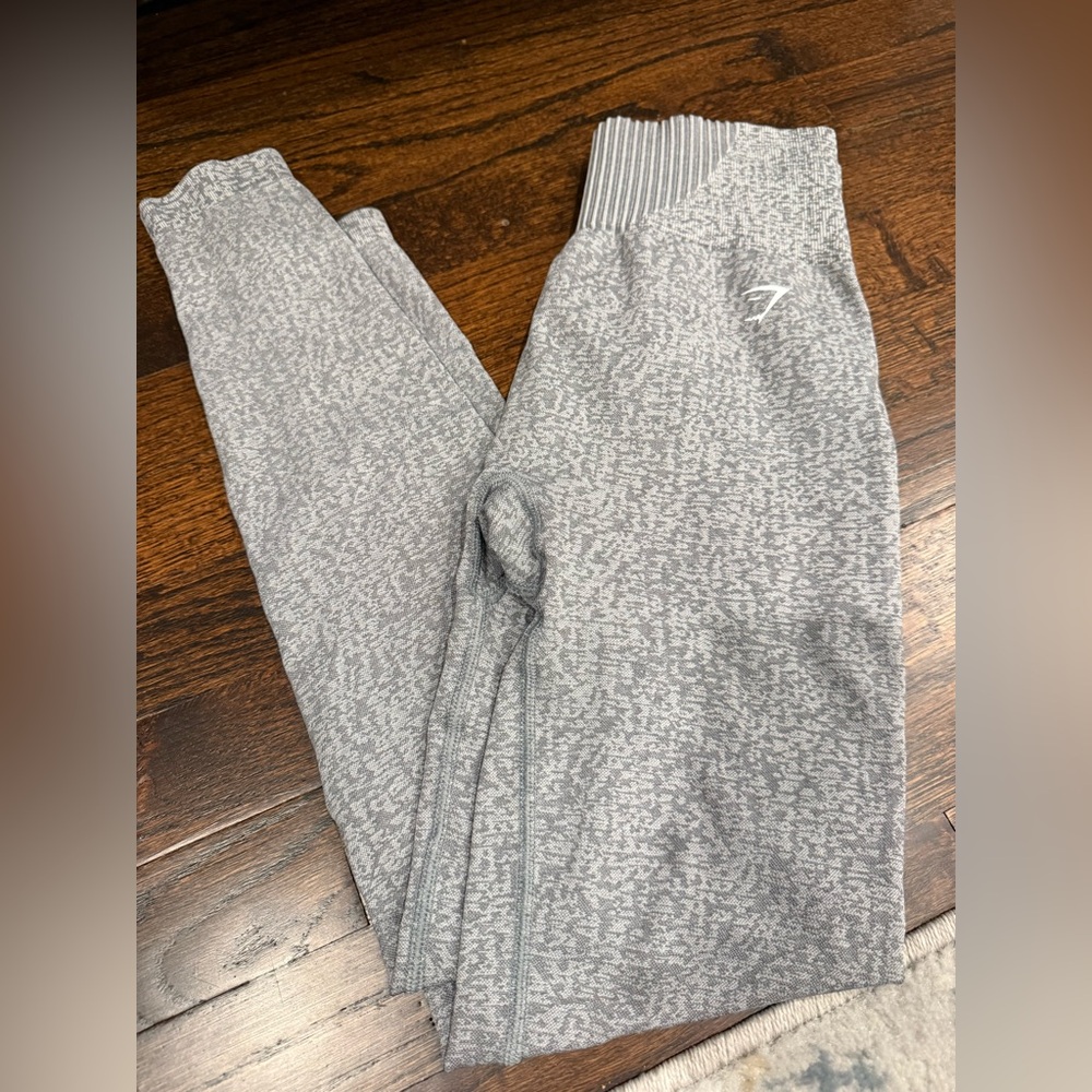Gymshark gray seamless leggings estimated size S EUC - Picture 2 of 6